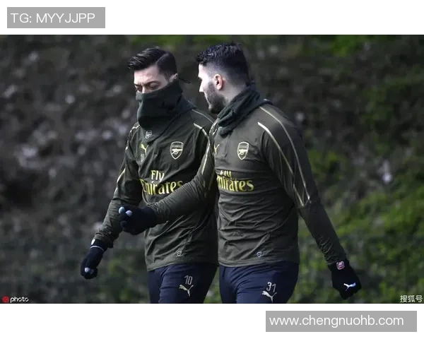 训练场上的“馋嘴”风波:阿森纳队长怒抓“偷吃贼”! 训练场上的“馋嘴”风波:阿森纳队长怒抓“偷吃贼”!