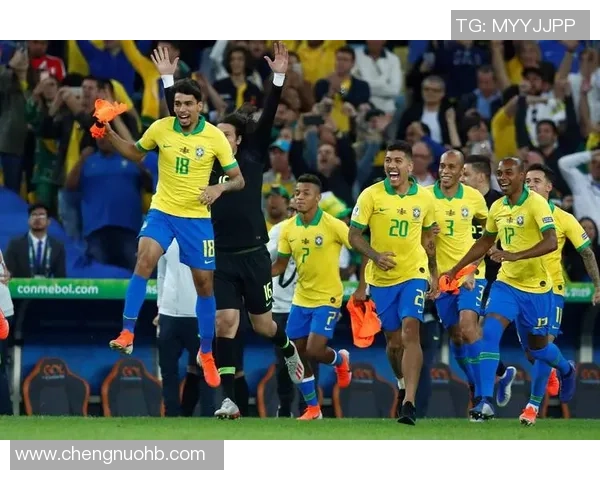 惊魂瞬间：巴拉圭球员侏儒美洲杯意外昏迷，头部着地触目惊心！