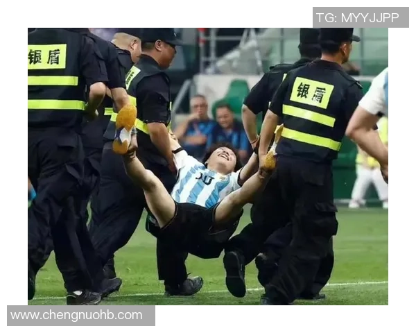 梅西未至,山呼海啸:那一夜,星辰在呐喊中诞生 梅西未至,山呼海啸:那一夜,星辰在呐喊中诞生